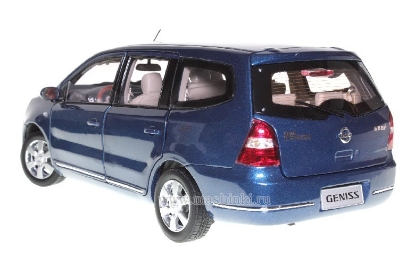 Изображение PAUDI 1/18 NISSAN Livina Geniss 2006