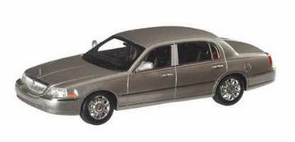 Изображение LUXURY 1/43 LINCOLN Town Car  2012 silver birch metallic