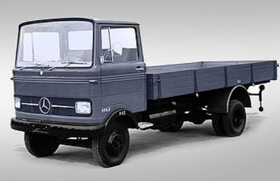 Изображение PREMIUM CLASSIXXS 1/43 MERCEDES-BENZ LP608 Pickup Truck blue