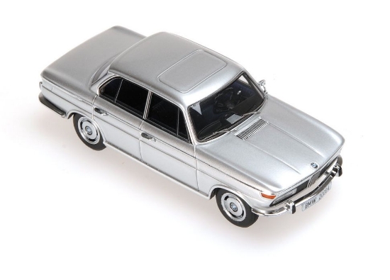 Изображение MINICHAMPS 1/43 BMW 2000A 1962 silver