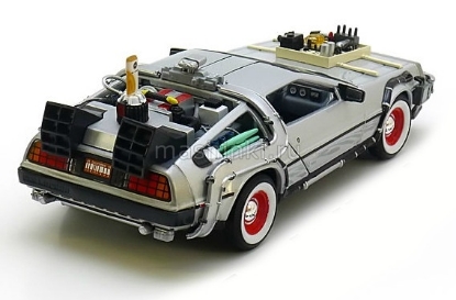 Изображение WELLY 1/24 DE LOREAN DMC12 Back to Future 3 (к/ф Назад в будущее 3) 1990