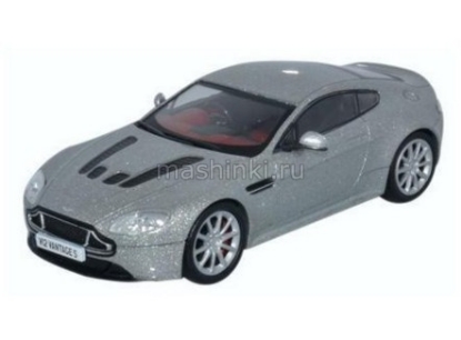 Изображение OXFORD 1/43 ASTON MARTIN V12 Vantage S 2017 lightning silver