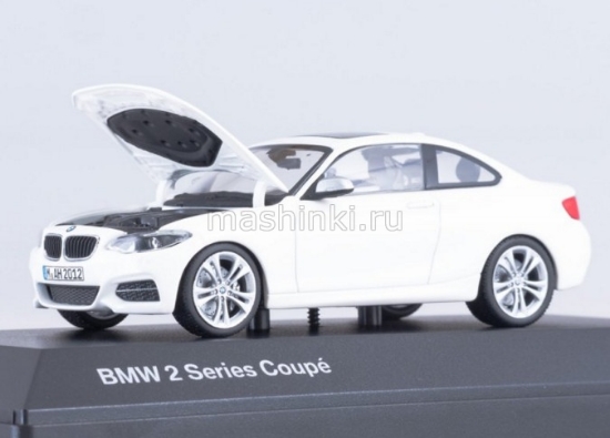 Изображение PARAGON 1/43 BMW 2er Coupe white