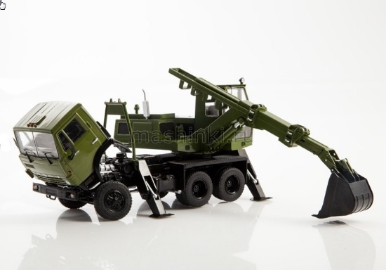 Изображение SSM 1/43 Экскаватор ЭО-3532 (5511) хаки