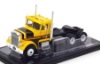 Изображение IXO 1/43 Седельный тягач FREIGHTLINER FLC 120 64 T 1977 yellow-black