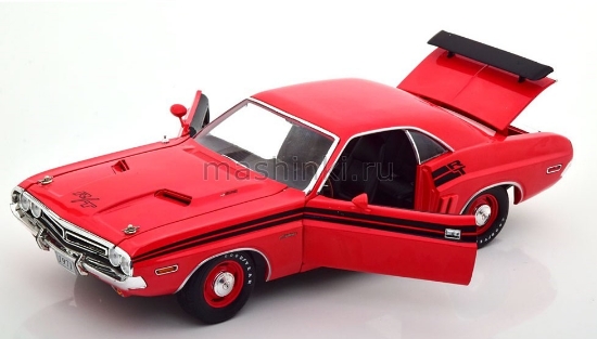 Изображение GREENLIGHT 1/18 DODGE Challenger R/T 1971 bright red