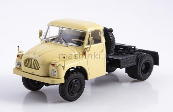 Изображение АИСТ 1/43 TATRA-138 NT 4x4 седельный тягач бежевый