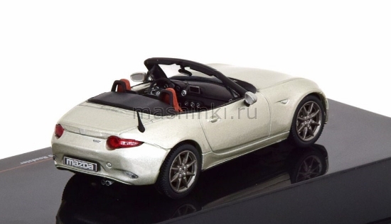 Изображение IXO 1/43 MAZDA MX-5 Roadster 2019 light biege metallic