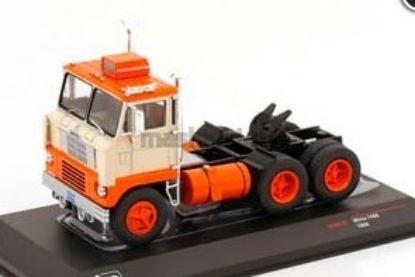Изображение IXO 1/43 Седельный тягач WHITE 7400 1960 beige-orange