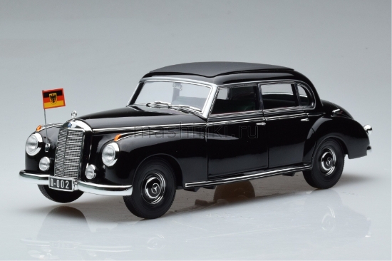 Изображение NOREV 1/18 MERCEDES-BENZ 300 Konrad Adenauer 1955 black