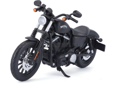 Изображение MAISTO 1/12 Мотоцикл HARLEY-DAVIDSON 2013 Sportster Iron 883 Flat black/черный