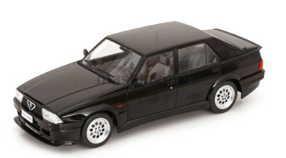 Изображение MODELCAR 1/18 ALFA ROMEO 75 Turbo Evoluzione 1987 black