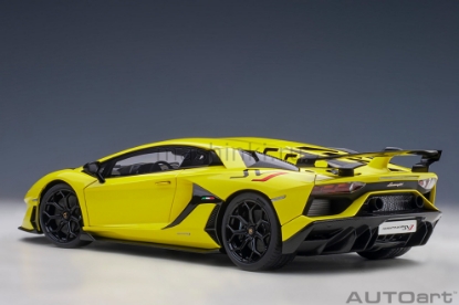 Изображение AUTOART 1/18 LAMBORGHINI Aventador SVJ yellow