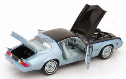 Изображение GREENLIGHT 1/18 CHEVROLET Camaro Rally Sport 1978 light blue metallic/black