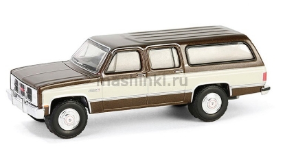 Изображение GREENLIGHT 1/64  GMC Suburban 1986 indian bronze/doeskin tan