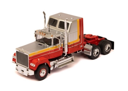 Изображение IXO 1/43 Седельный тягач MACK Superliner Magnum 1985 red/silver/yellow