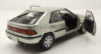 Изображение WHITEBOX 1/24 MAZDA 323F 1989 (2/4) light green metallic