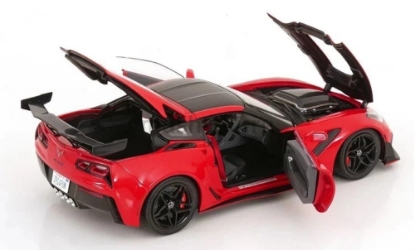Изображение IXO 1/18 CHEVROLET Corvette C7 ZR1 Coupe 2019 (0/4) red/black