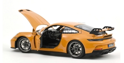 Изображение NOREV 1/18 PORSCHE 911 GT3 (992) 2021 (3/4) bahama yellow